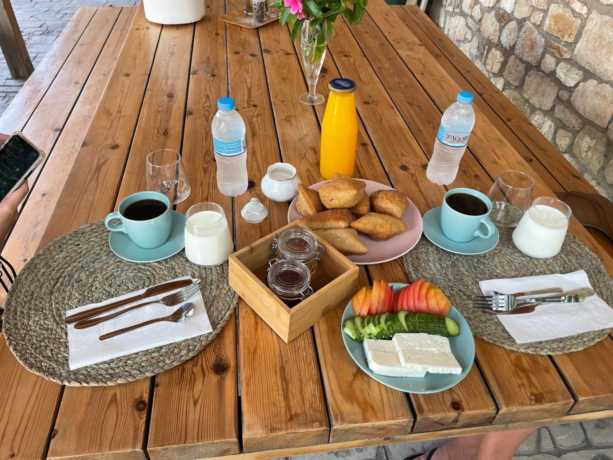 Elpis Guest House Himare Luaran gambar